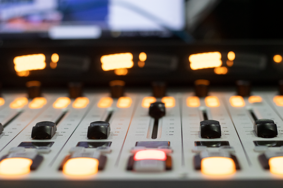 OBS Studio 32.1.0 actualiza el mezclador de audio y agrega soporte WebRTC